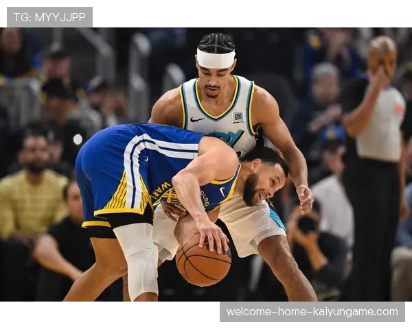 勇士不敌步行者 库里外线果断出手,勇士与库里